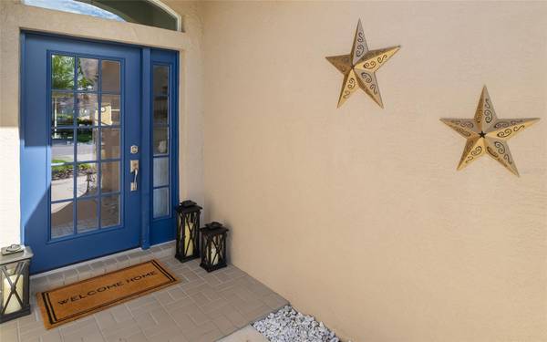 5111 BROOKSBEND CIR, Sarasota, FL 34238