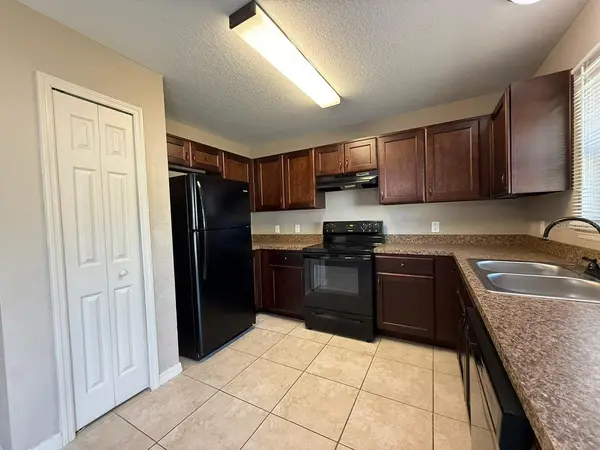 5663 NW 57TH ST, Ocala, FL 34482