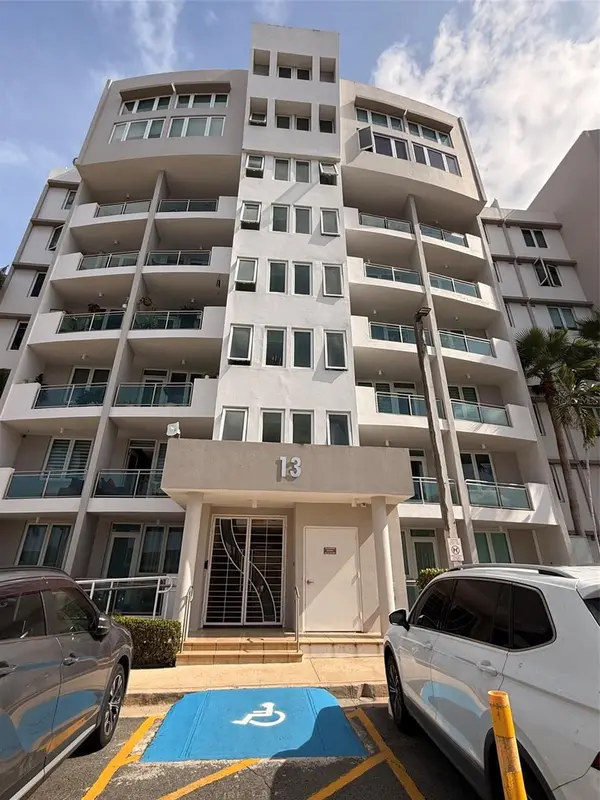 1400 AVE. DE DIEGO #1341, Carolina, PR 00987