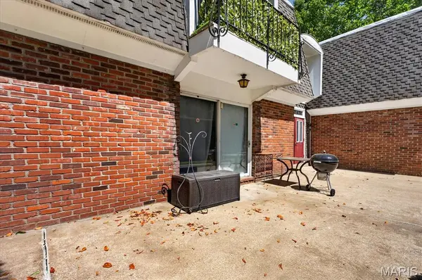 1063 Lafayette CT, Collinsville, IL 62234