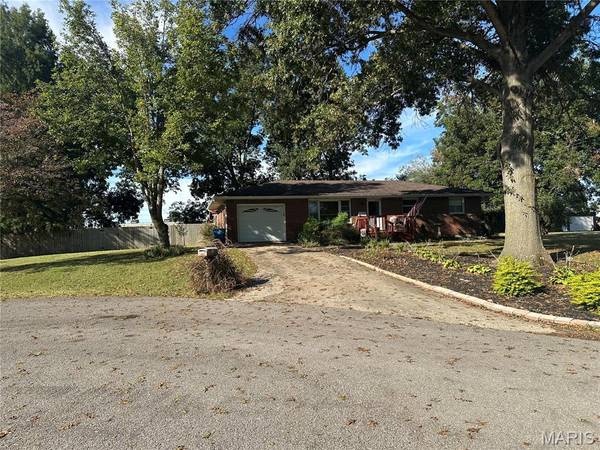 103 S Berkley ST, Scott City, MO 63780