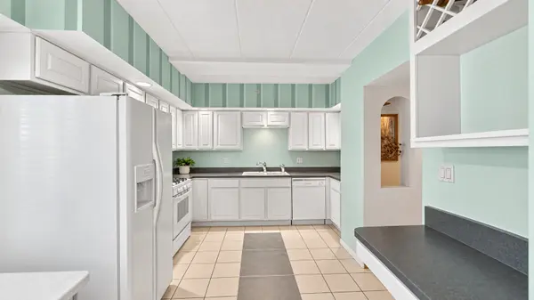 18216 Lange ST #1A, Lansing, IL 60438