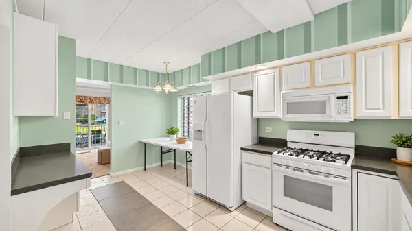 18216 Lange ST #1A, Lansing, IL 60438
