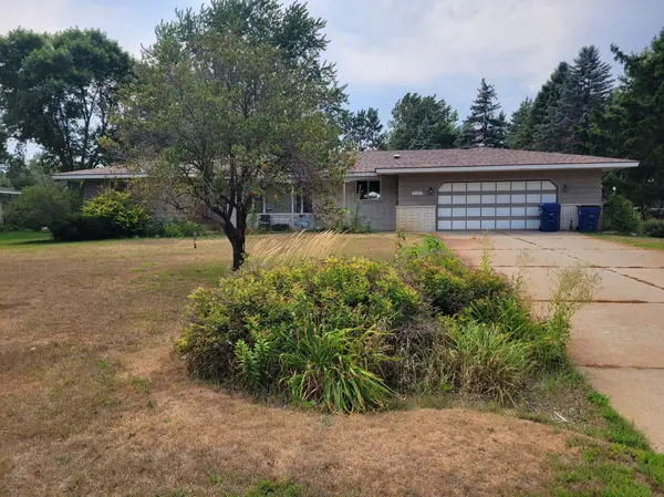 1023 Bromo AVE, Saint Cloud, MN 56303