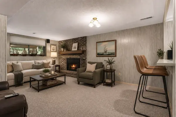 10250 Berkshire RD, Bloomington, MN 55437