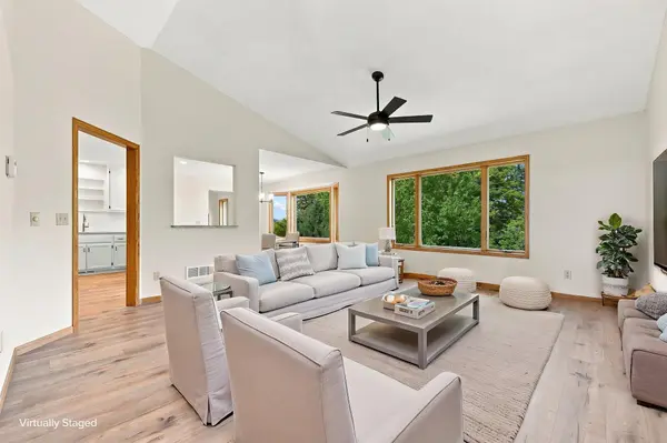 195 S Medina ST, Loretto, MN 55357