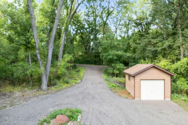 9432 Old Concord BLVD, Inver Grove Heights, MN 55076