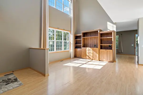 18043 Kindred CT, Lakeville, MN 55044
