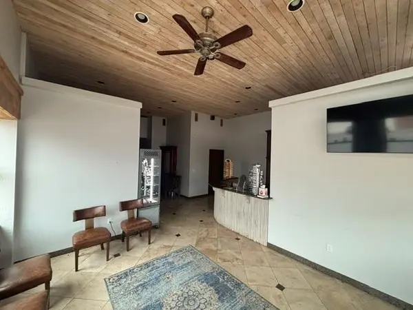 301 S Main ST, Lindsay, OK 73052
