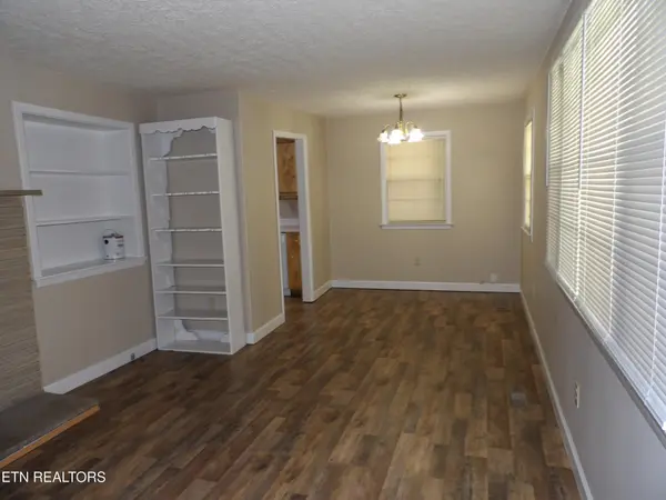 525 Woodlawn Rd, Crossville, TN 38555