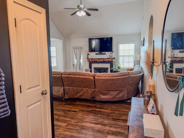 1167 Freedom Dr, Clarksville, TN 37042