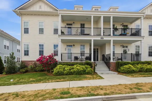 828 Goswell Dr #101, Nolensville, TN 37135