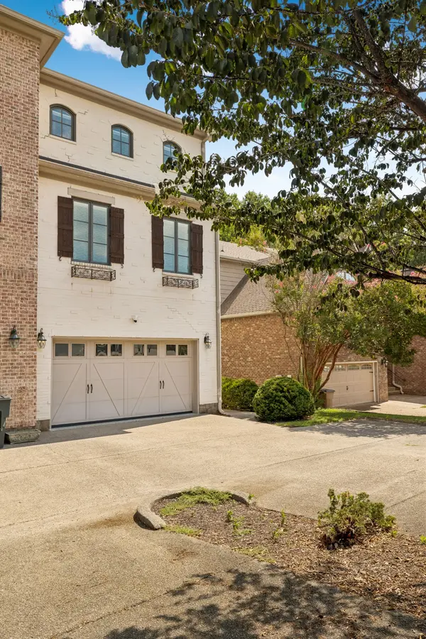 4100B Oriole Pl, Nashville, TN 37215