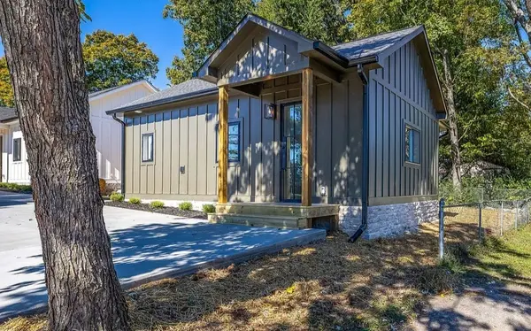 1905B Highland Ave, Columbia, TN 38401