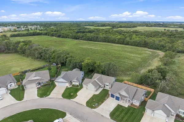3027 N Susan Ln, Mulvane, KS 67110