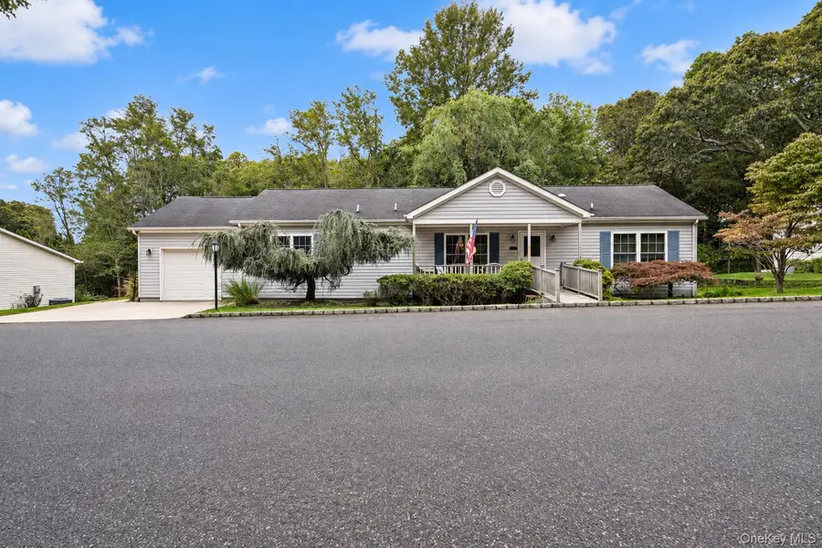 1407 Middle RD #245, Calverton, NY 11933