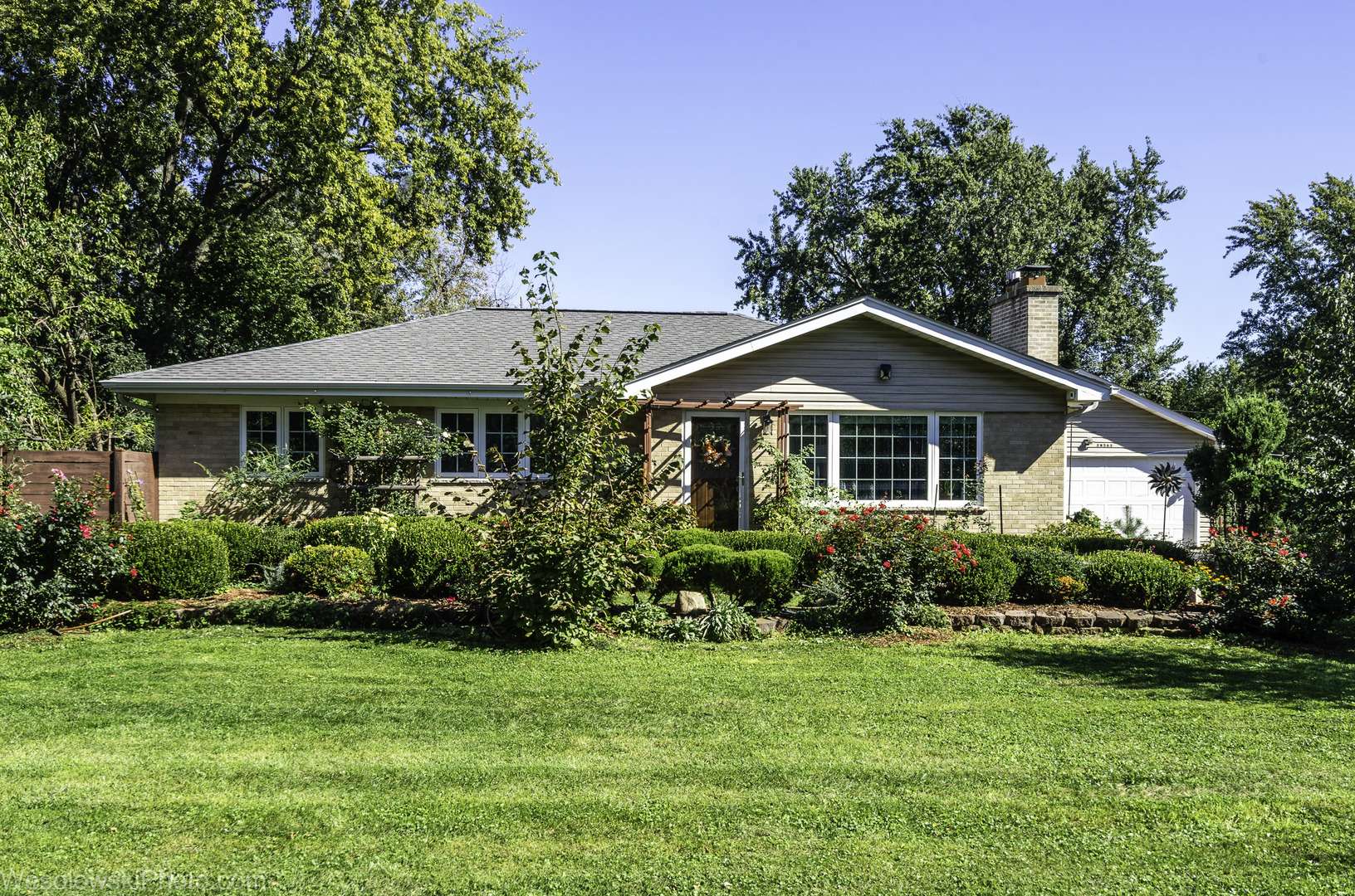 2N563 Mildred AVE, Glen Ellyn, IL 60137