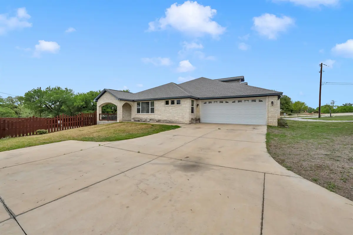 623 Skyline Drive, Kingsland, TX 78639