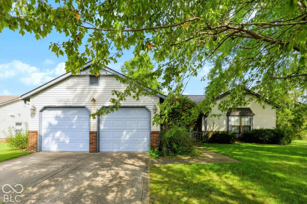 6408 Muirfield WAY, Indianapolis, IN 46237