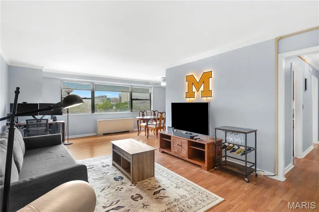4466 W Pine BLVD #6G, St Louis, MO 63108
