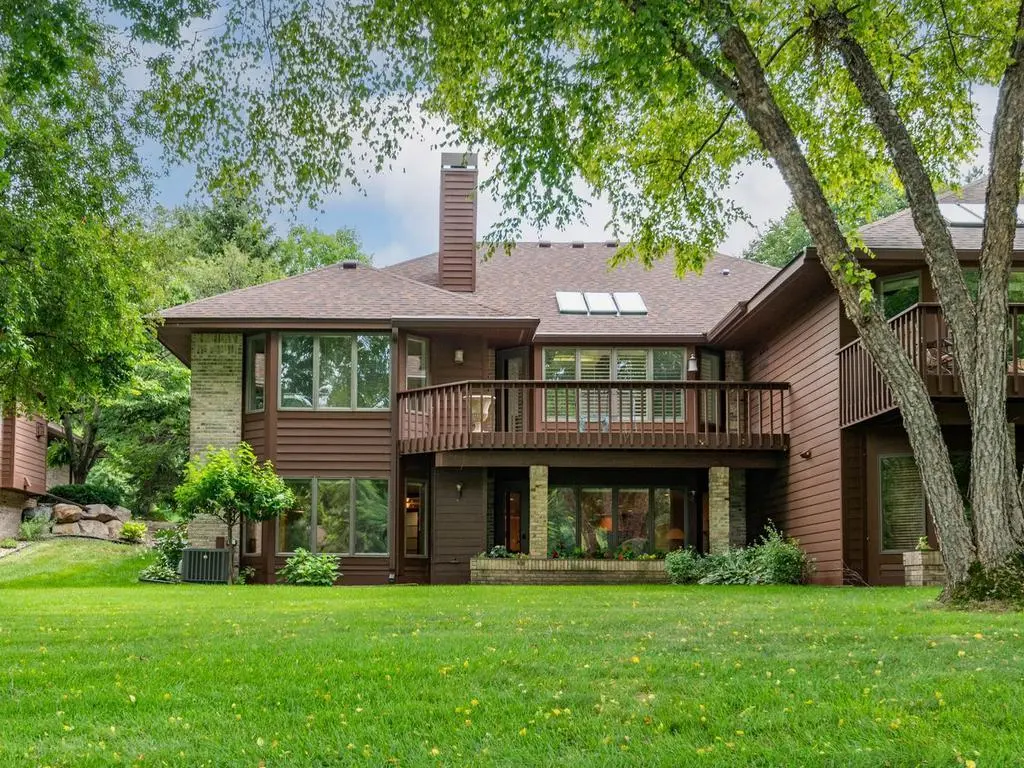 7786 Lochmere TER, Edina, MN 55439