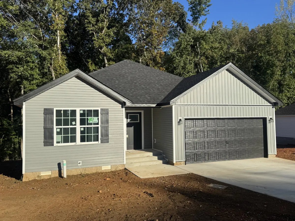 313 Tisha Ct, Clarksville, TN 37042