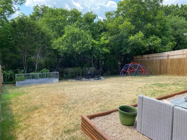 1607 Melissa Oaks LN, Austin, TX 78744