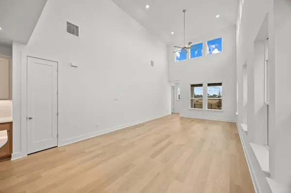 357 Blue Summit BND, Liberty Hill, TX 78642