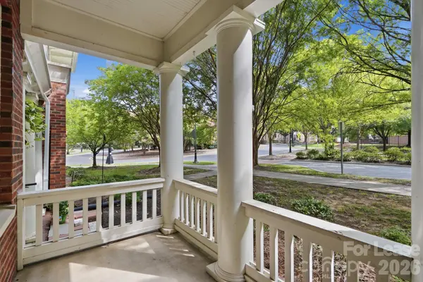 614 E 9th ST, Charlotte, NC 28202