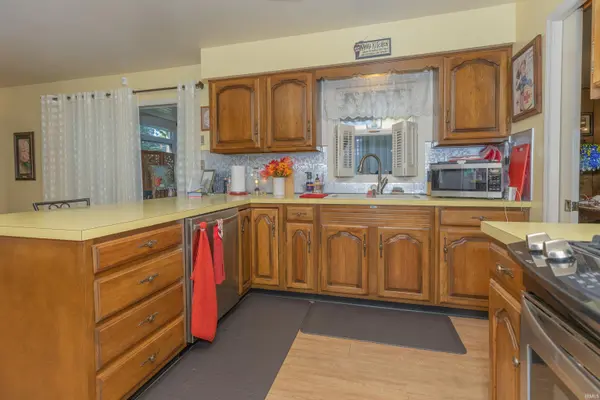 1311 Southfield RD, Evansville, IN 47715