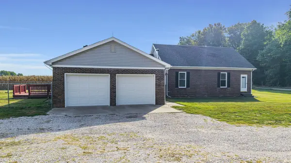 5680 W 1000 S ***, Owensville, IN 47665