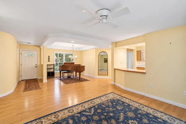 1407 Middle RD #245, Calverton, NY 11933