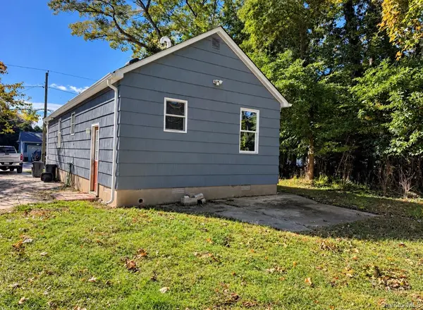 57 Freya RD, Rocky Point, NY 11778