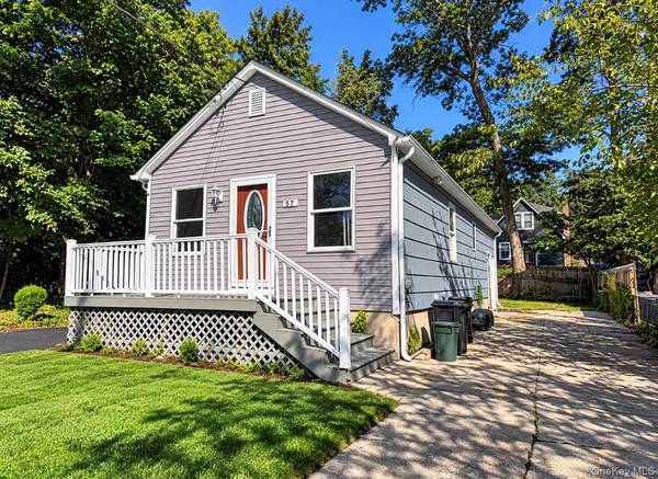 57 Freya RD, Rocky Point, NY 11778