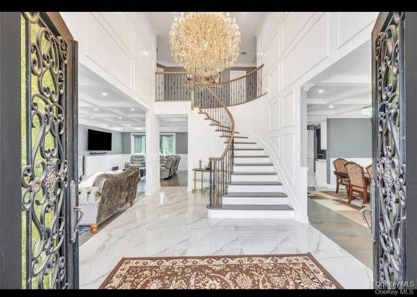 2694 Forest AVE, East Meadow, NY 11554