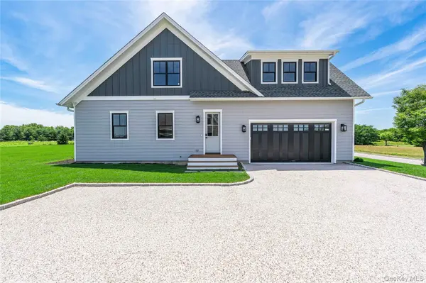 45 Club DR, Baiting Hollow, NY 11933