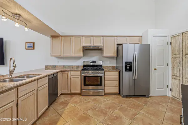 2048 Pine Needle WAY, Las Cruces, NM 88012