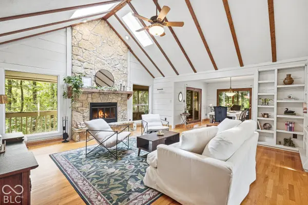 890 Starkey RD, Zionsville, IN 46077
