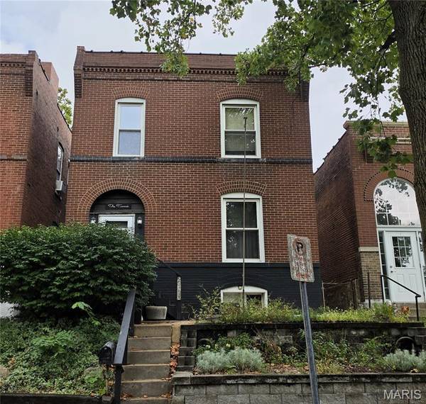 2820 Dalton AVE, St Louis, MO 63139