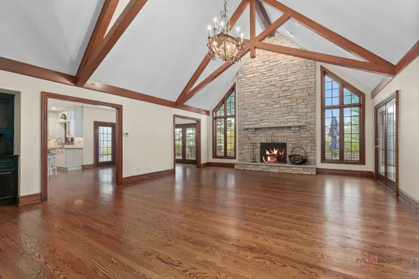 1441 Kathryn LN, Lake Forest, IL 60045