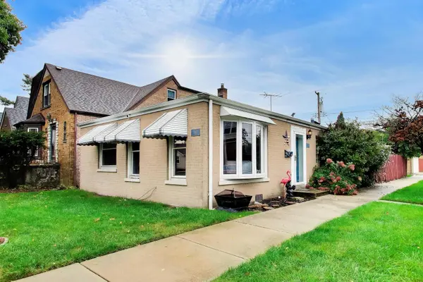 3858 N Pontiac AVE, Chicago, IL 60634