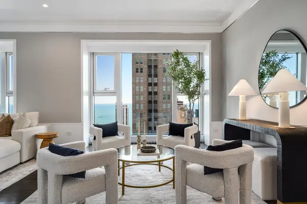 77 E WALTON ST #24A, Chicago, IL 60611