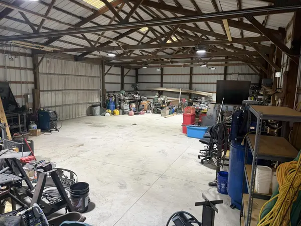 631 W Fulton ST, Farmington, IL 61531