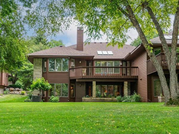 7786 Lochmere TER, Edina, MN 55439