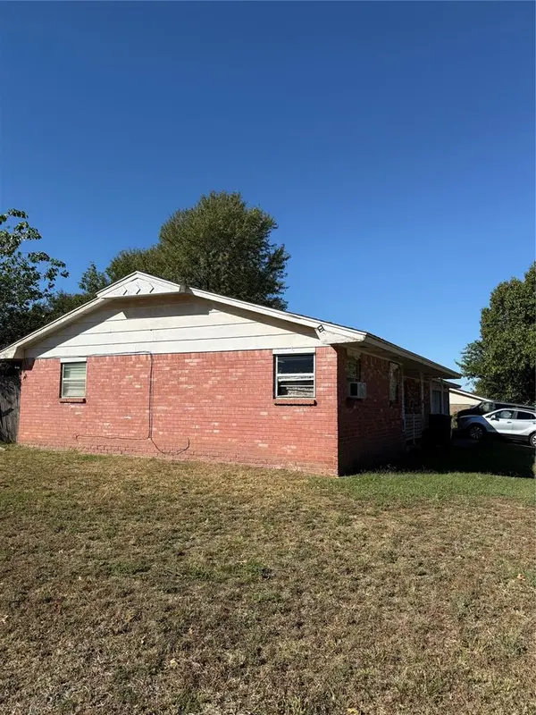 608 Mark AVE, Yukon, OK 73099