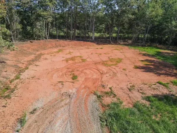 Smith Chapel Rd, Campobello, SC 29322