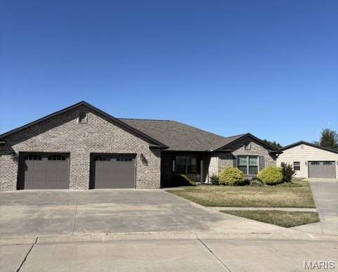 1202 Yellowstone, Sikeston, MO 63801