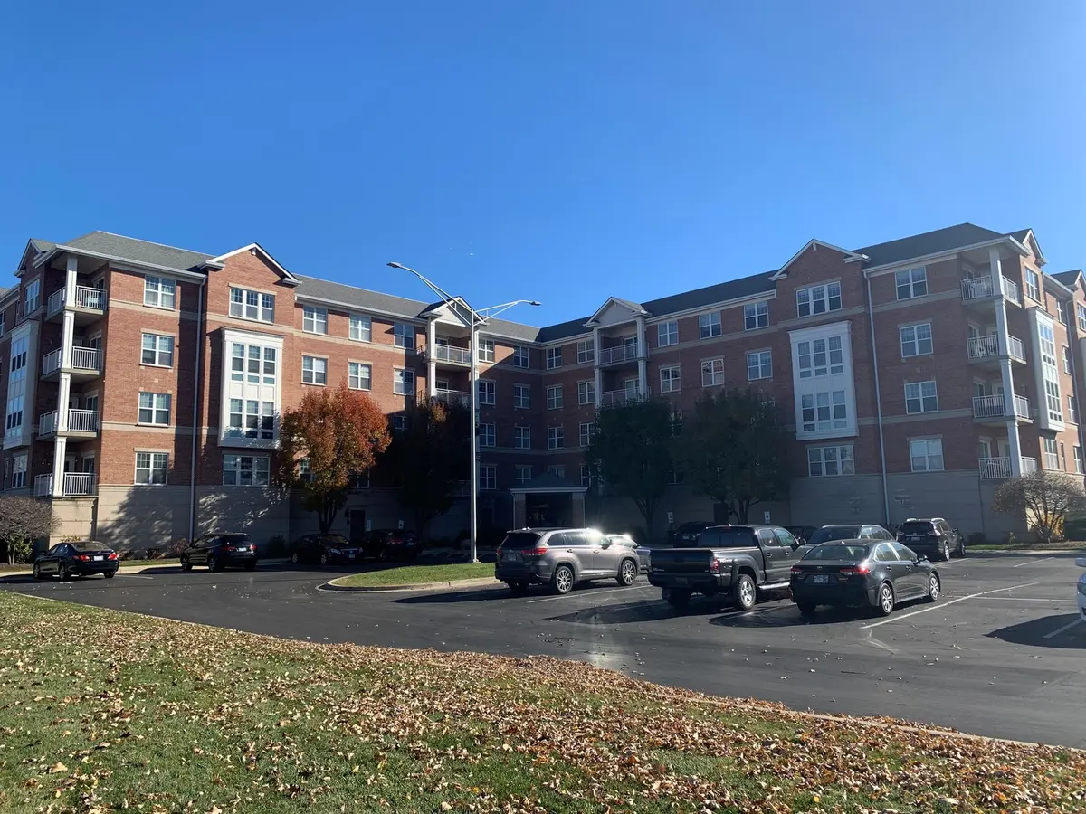 101 Pointe DR #109, Northbrook, IL 60062