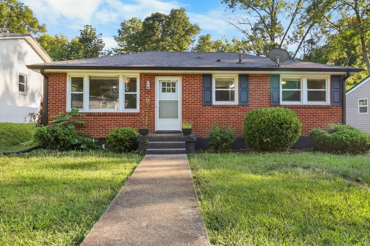 890 19th Ave #W, Springfield, TN 37172