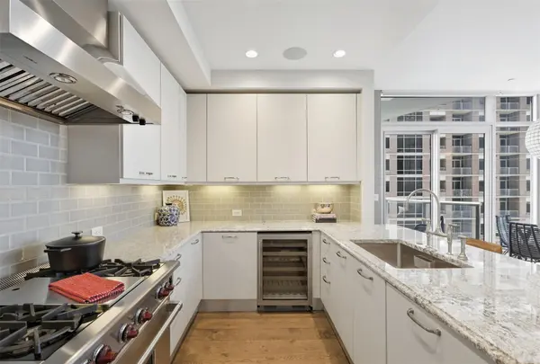 200 Congress Ave #25C, Austin, TX 78701
